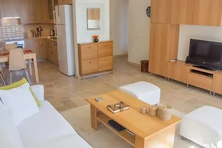 Bethany, Lavanta, * Kalkan