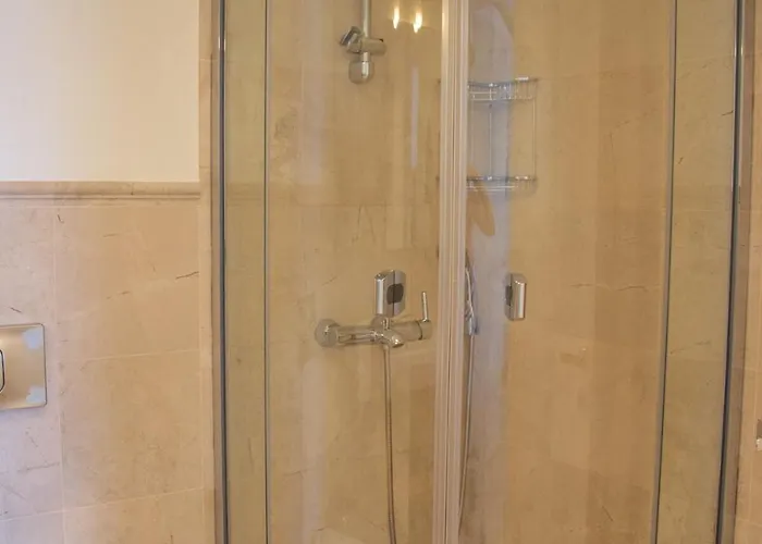 Bethany, Lavanta, * Kalkan